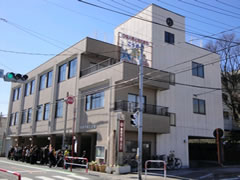 鴻巣市商工会(外観)